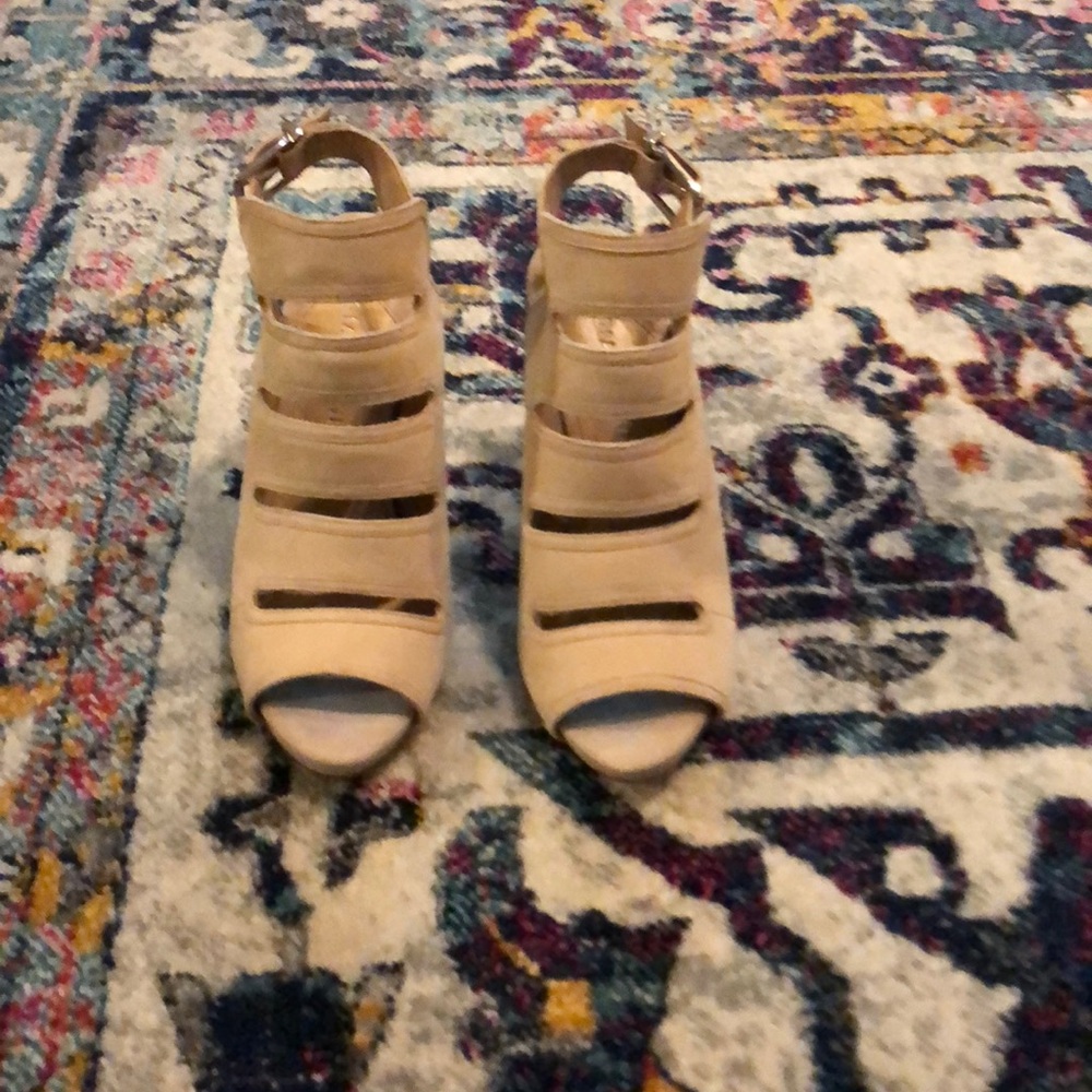 Gianni Bini Suede Pumps